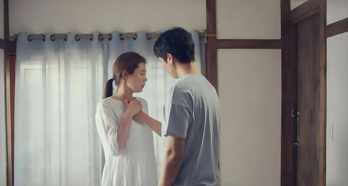 韩国伦理电影《出轨》全集HD高清在线观看_出轨未删减完整版中字资源_一场暴风雨下的中年情感危机_免费无广告流畅播放