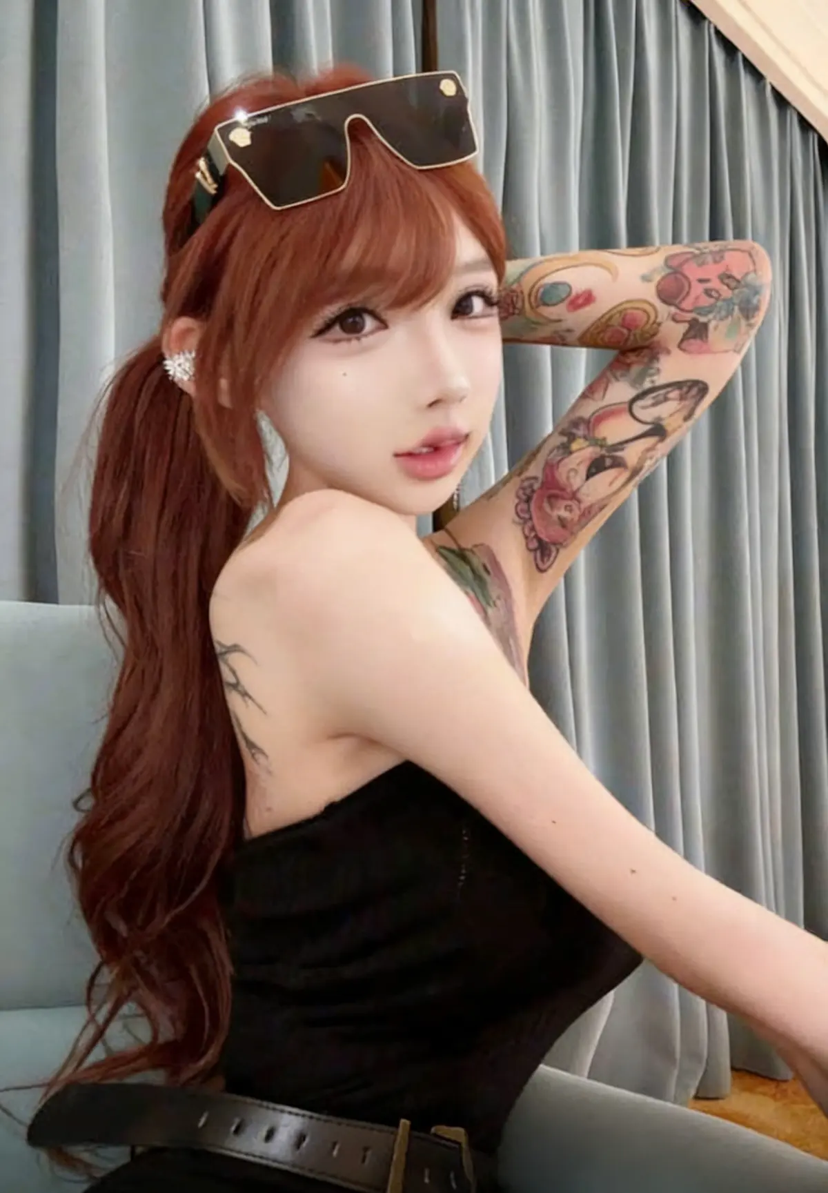 《抖音网红-mo你别哭》高清完整版在线观看_符文女神内部视频未删减资源_抖音网红-mo你别哭1080P超清画质免费播放_支持百度云/迅雷/夸克网盘下载