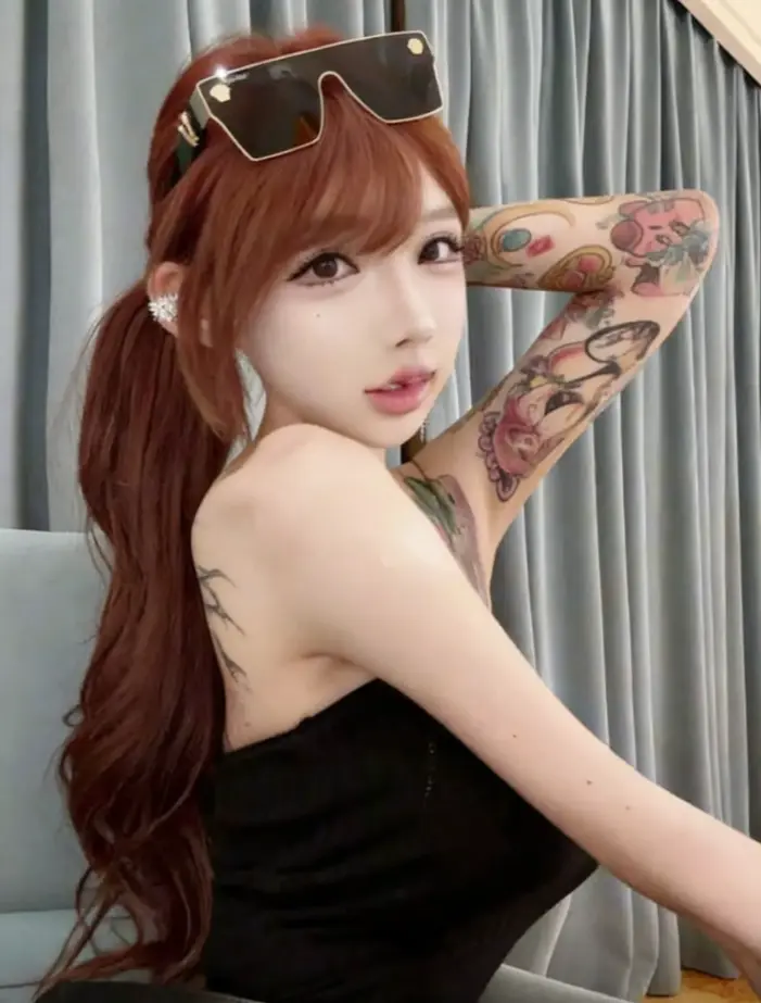 全网热搜《符文女神》导演剪辑加长版_抖音mo名场面4K画质重制_独家收录拍摄现场NG镜头_免注册直接观看_夸克/迅雷双通道下载