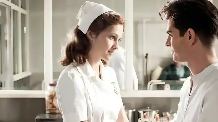 法国电影《护士日记》未删减版高清播放-经典护士日记完整版剧情片在线观看-支持手机电脑端