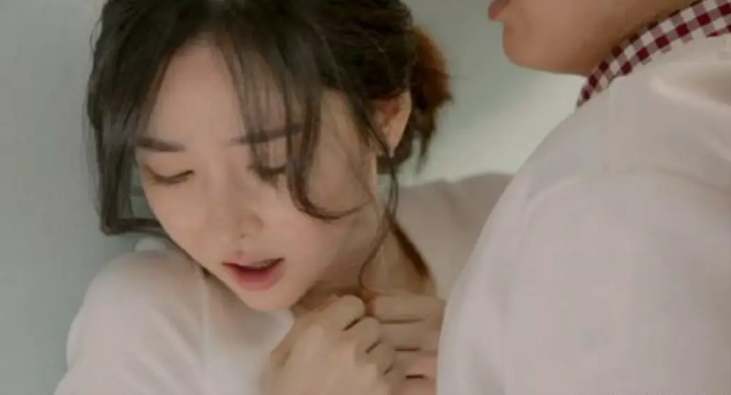 《表妹》HD高清电影在线观看-韩语中字完整版免费播放-1080P超清画质-最新影视资源